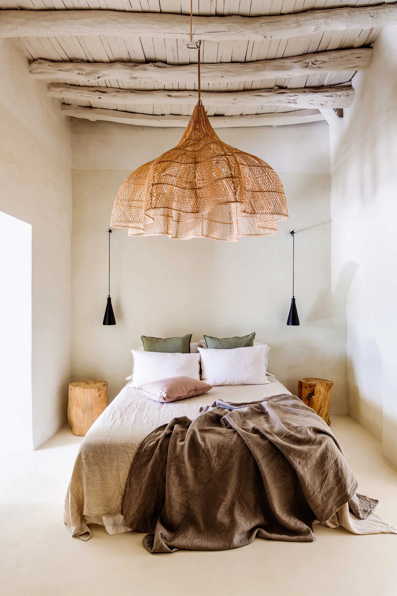 The Whipped Pendant - Natura