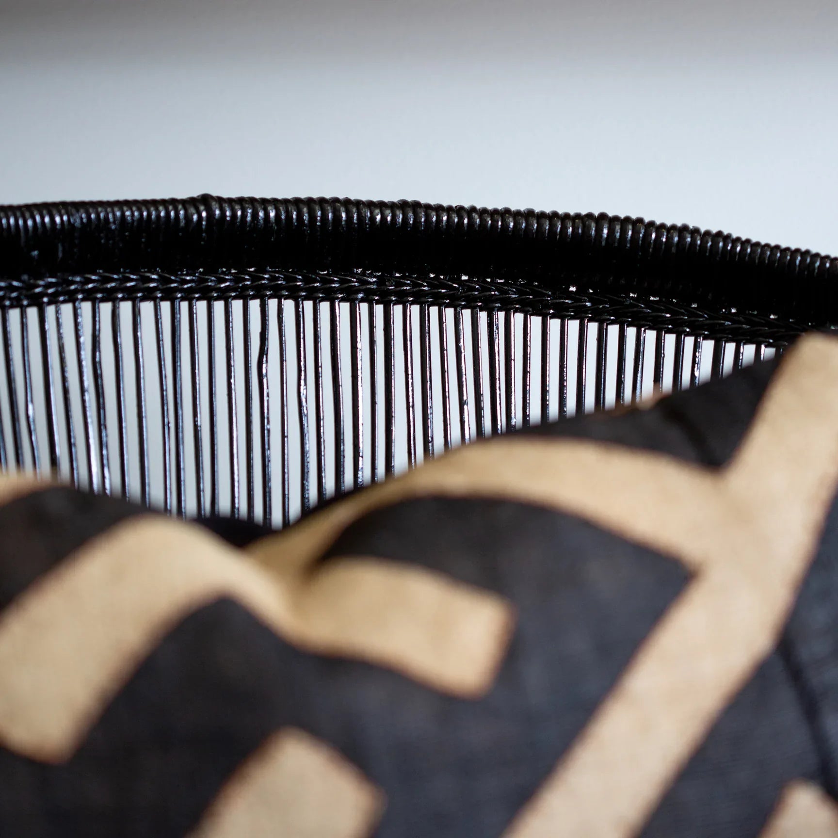 Malawi Two Seater [Black]