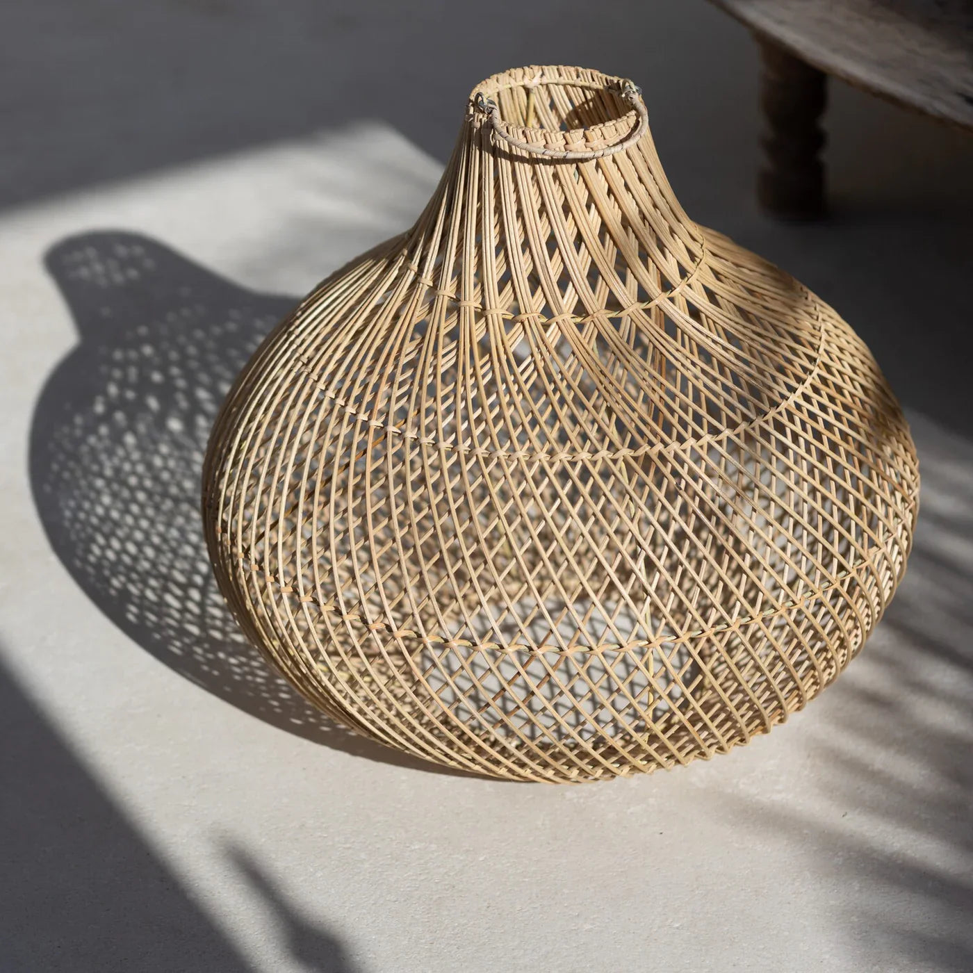 Rattan lamp 'Veya'
